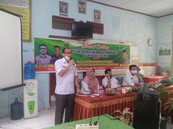 Pembukaan  In House Training (IHT) SMAN 1 V KOTO TIMUR