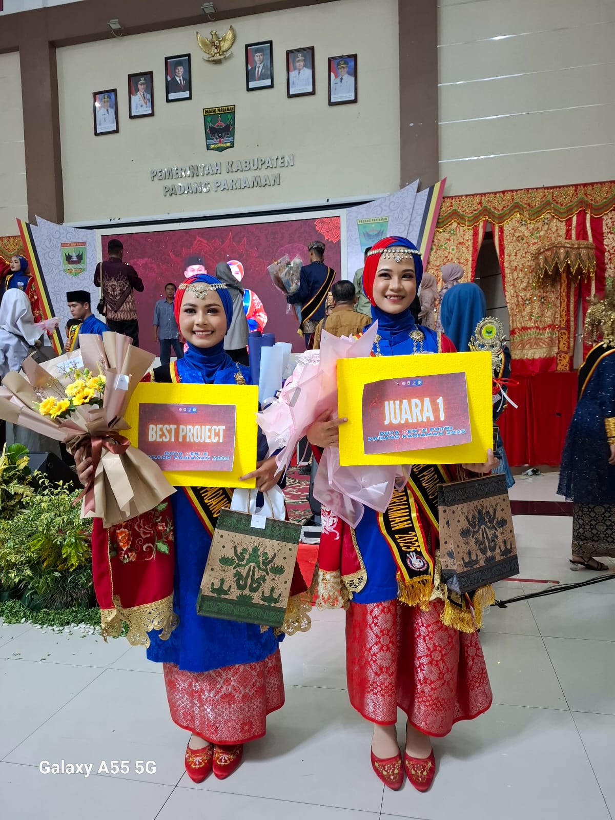 Dua Siswi SMAN 1 V Koto Timur Raih Prestasi Gemilang di Ajang Duta GenRe Kabupaten Padang Pariaman 2025