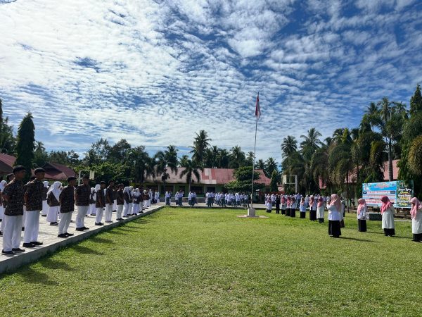 SMAN 1 V Koto Timur Peringati Hari Anak Nasional 2025: Wujudkan Generasi Berkarakter dan Berprestasi, Meriahkan Hari Anak Nasional 2025 dengan Senam Anak Indonesia Sehat