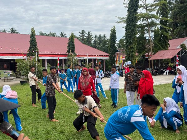 SMAN 1 V Koto Timur Meriahkan HUT RI ke-80 dengan Lomba Tradisional, Edukatif, dan Gerak Jalan Jantung Sehat