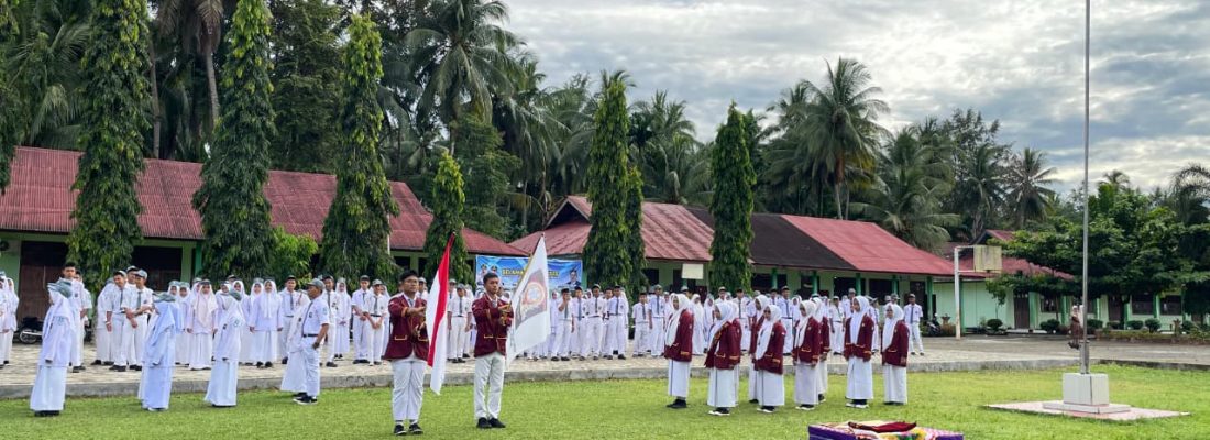 Estafet Kepemimpinan OSIS: SMAN 1 V Koto Timur Lantik Pengurus Baru Periode 2025–2026