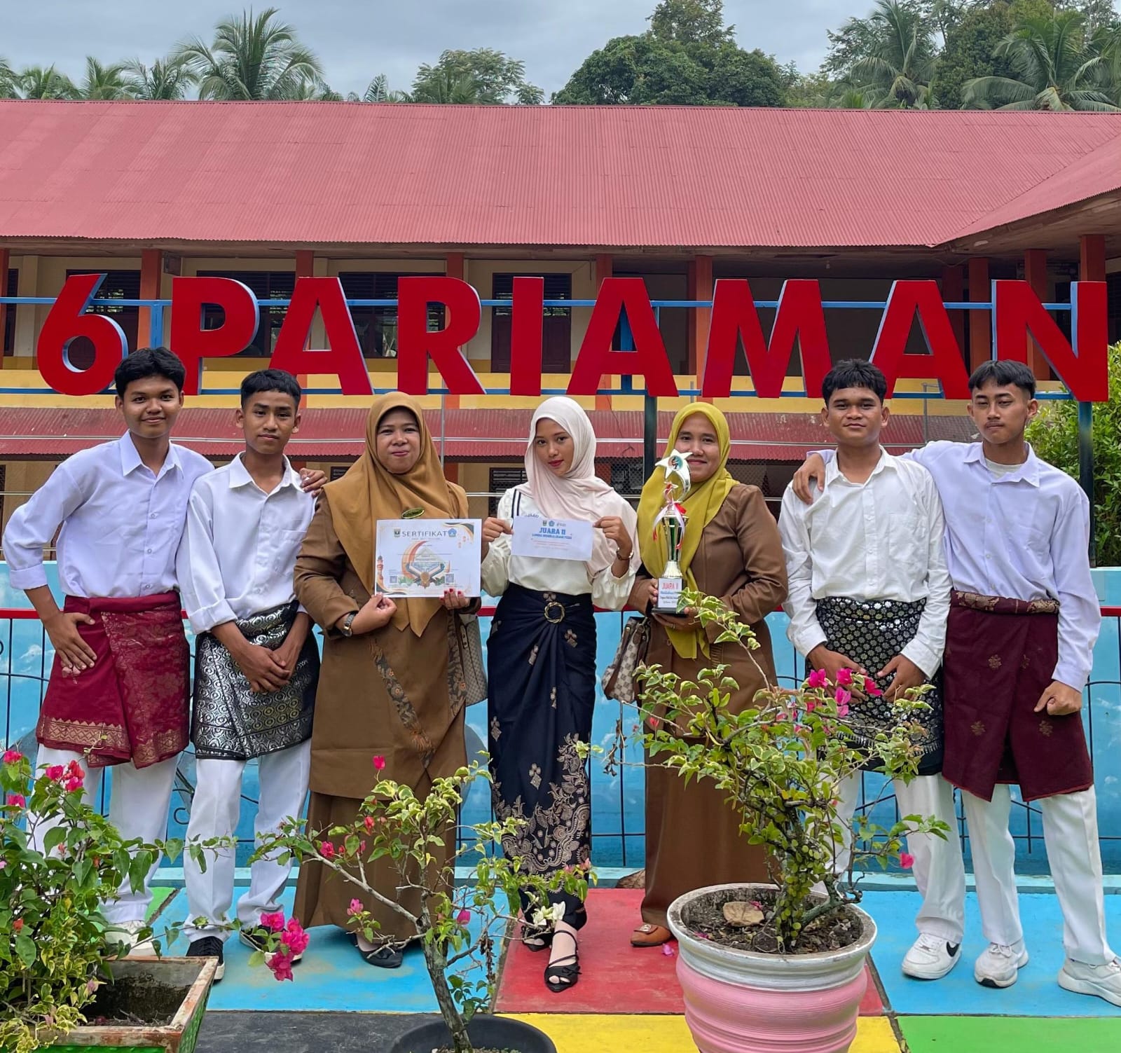 Bangga! SMAN 1 V Koto Timur Jadi Juara 2 Musikalisasi Puisi Tingkat Kota Pariaman & Kabupaten Padang Pariaman